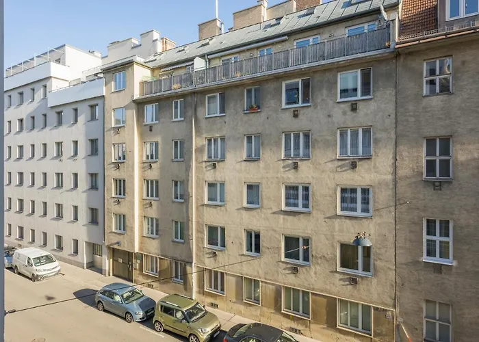 Cozy Favoriten Apartman *